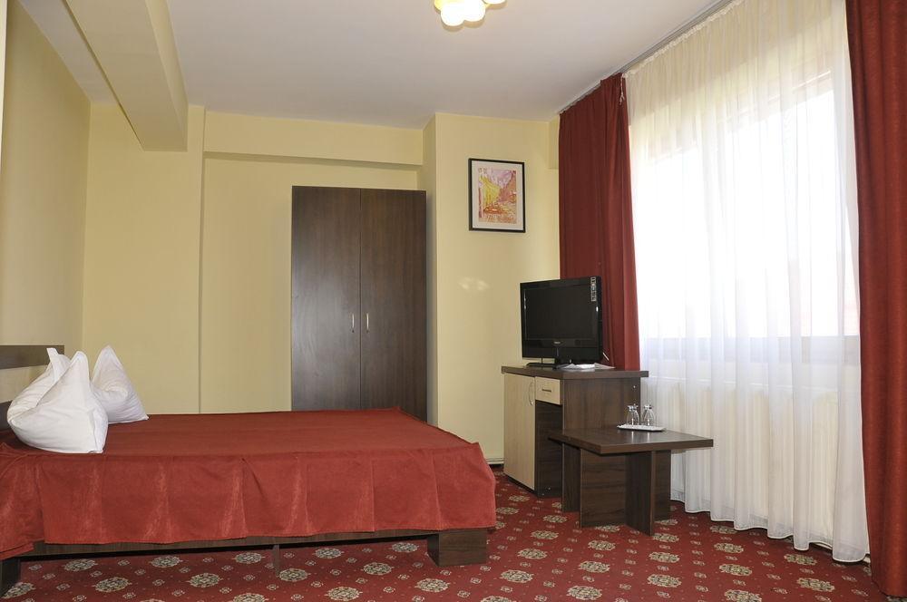 Hotel Tudor Ploieşti Exteriör bild
