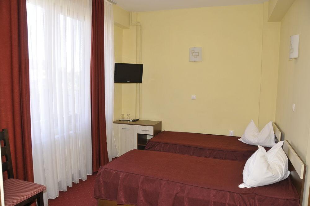 Hotel Tudor Ploieşti Exteriör bild