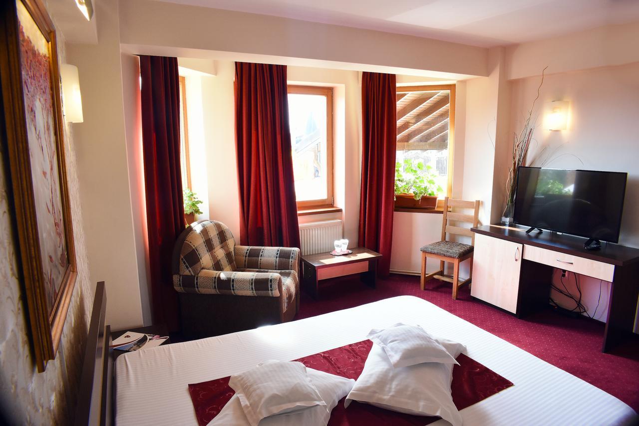 Hotel Tudor Ploieşti Exteriör bild